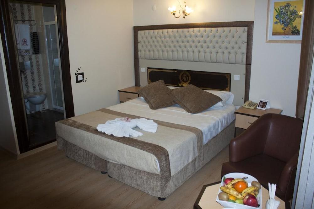 Aktas Hotel Mersin  Buitenkant foto