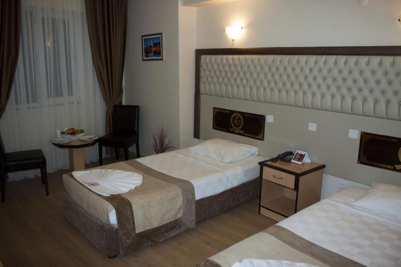 Aktas Hotel Mersin  Buitenkant foto